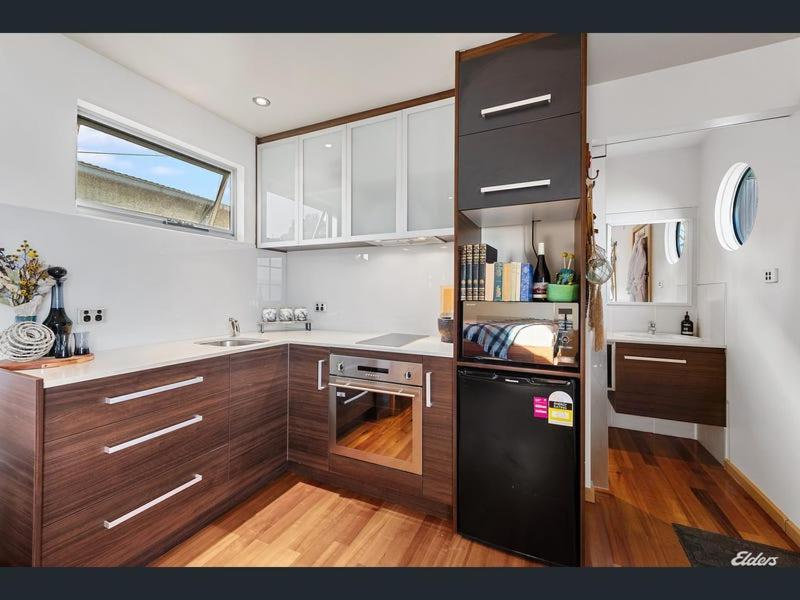 Salt Box Hideaway Apartment Стран Екстериор снимка